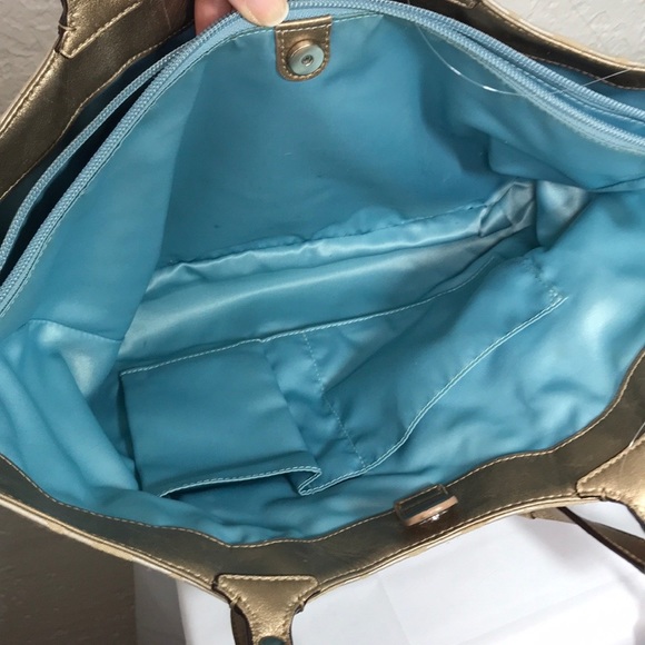 Coach Carly khaki tan satin signature shoulder bag - Picture 3 of 4